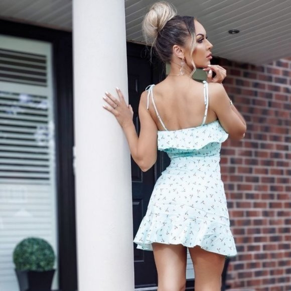 Green Floral Print Sleeveless Shirred Ruched Mini Wrap Dress - Picture 5 of 9